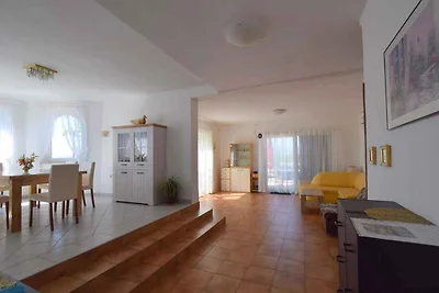 Ferienwohnung mit Klimaanlage und Terrasse