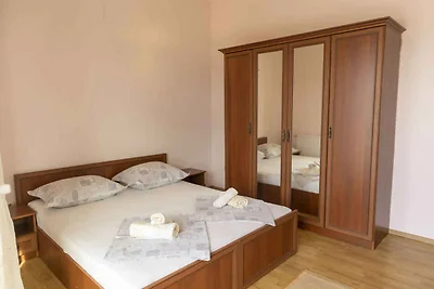 Ferienwohnung mit Klimaanlage und Balkon