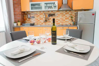 Ferienwohnung mit Garten und Klimaanlage