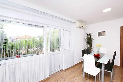 Ferienwohnung mit Klimaanlage und Grill