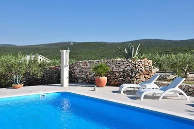 Ferienhaus mit Pool und Klimaanleg