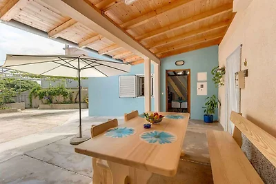 Ferienwohnung mit Garten und Grill