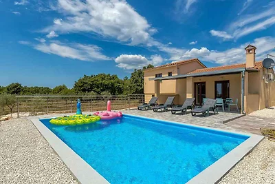 Ferienhaus mit eigenem Aussenpool