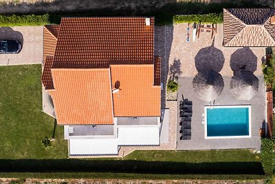 Ferienhaus mit Klimaanlage und Pool