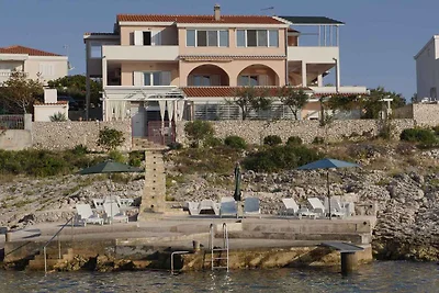 Appartamento Vacanza con famiglia Razanj