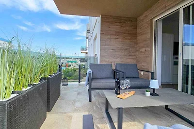 Ferienwohnung modern mit Schwimmbad