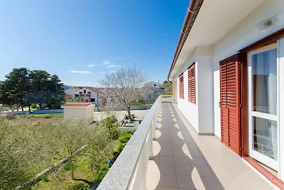 Ferienwohnung mit Klimaanlage und Terrasse in