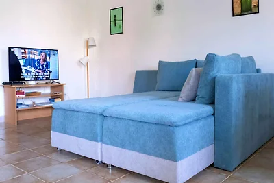Ferienwohnung mit Klimaanlage und Balkon dire