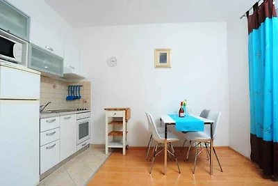 Gemütliche Ferienwohnung Edi in Drašnice mit