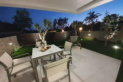 Appartamento Vacanza con famiglia Sveti Filip i Jakov