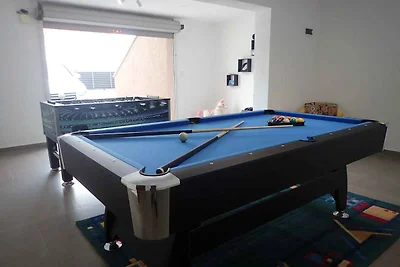 Moderne Unterkunft mit Privatpool in