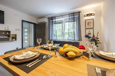 Ferienwohnung mit Terrasse und Klimaanlage