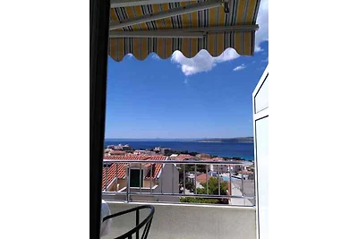 Studio mit einen Balkon und Meerblick