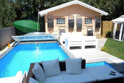 Ferienwohnung mit Pool, Klimaanlage und
