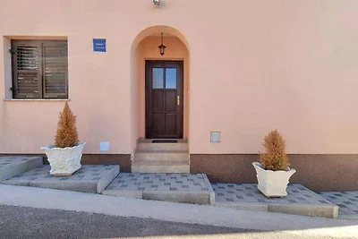 Ferienwohnung mit Balkon und Klimaanlage