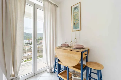 Studio mit einen Balkon und Meerblick
