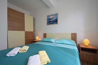 Ferienwohnung mit Balkon und Klimaanlage
