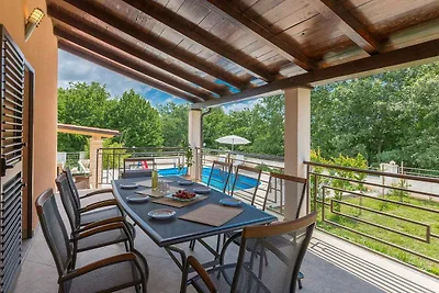 Villa mit Klimaanlage und Pool