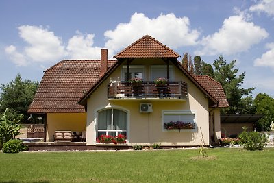 Ferienwohnung mit Garten und Terrasse