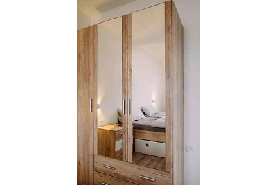 Ferienwohnung Sara mit Meerblick und Pool