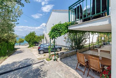 Ferienwohnung mit Terrasse und Grill, am Meer