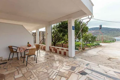 apartman za odmor Obiteljski odmor Vinisce