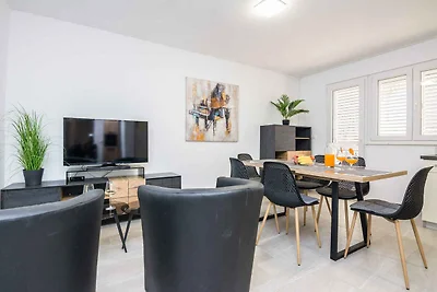 Geräumiges Appartement in ruhiger Lage auf de