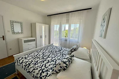 Ferienwohnung mit 3 Schlafzimmern und Balkon