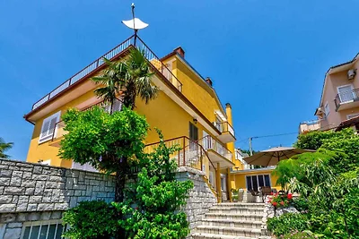 Ferienwohnung mit Balkon und Klimaanlage