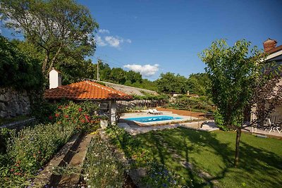 Ferienwohnung mit Pool und Klimaanlage