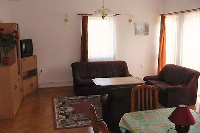 Ferienwohnung mit Terrasse zur Gartenseite