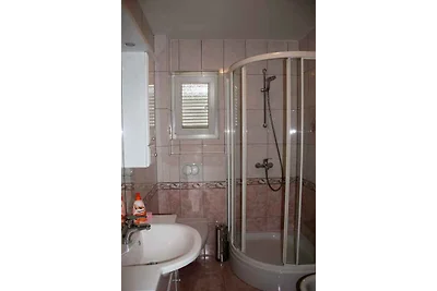 Ferienwohnung modern eingerichtet, nahe zum M