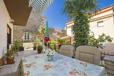 Apartment für vier Personen, nur 200 Meter vo