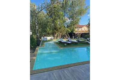 Ferienwohnung mit Schwimmbad, Whirlpool und S