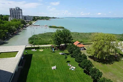Ferienwohnung mit Wellness und Panorama auf d