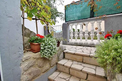 Ferienwohnung mit Terrasse und Grill