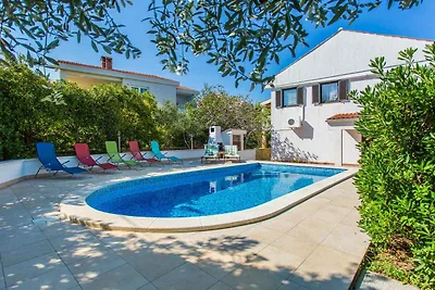Ferienwohnung mit Pool und Grill zur gemeinsa
