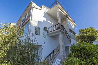 Gemütliches Studio mit Meerblick in Selce bei