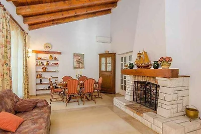 Gemütliches Ferienhaus Marko in Orebić mit Ga