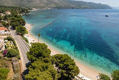Ferienwohnung im zweiten Stock mit Meerblick