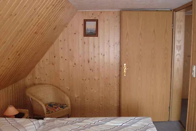 Ferienwohnung unter Schilfdach, nur 100 m vom