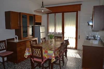 Ferienwohnung geräumig mit 8 Schlafplätzen