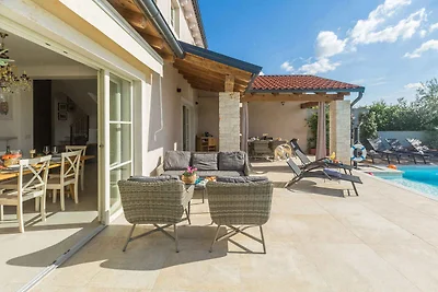 Villa Nar – Ihr Rückzugsort mit traumhaftem B