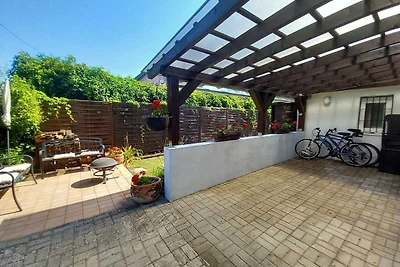 Ferienhaus mit Pool und Internet