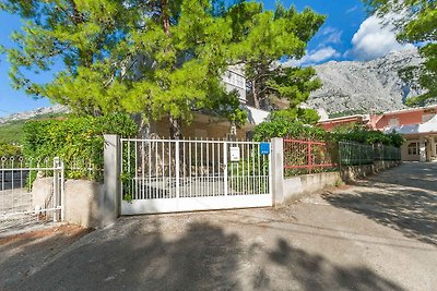 Ferienwohnung mit Garten und Klimaanlage