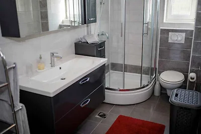 Schöne moderne Ferienwohnung für 4 Personen, 