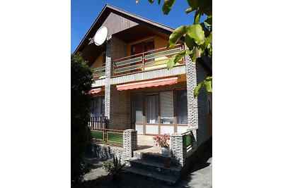 Ferienhaus mit Color-SAT-TV und Mikrowelle