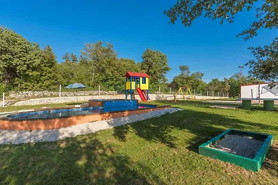 Vakantiehuis Ontspannende vakantie Radetici