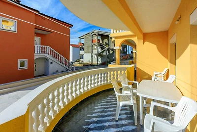 Ferienwohnung mit Klimaanlage und Terrasse