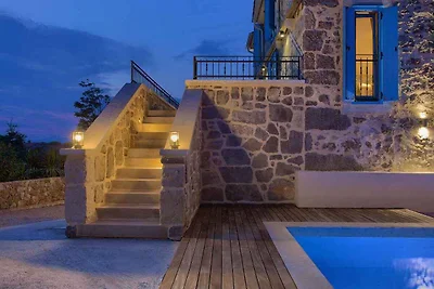 Villa mit Pool